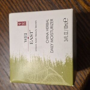 NEW Sealed WEI EAST Daily Moisturizer 3.4oz